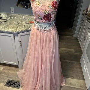 Sherri Hill